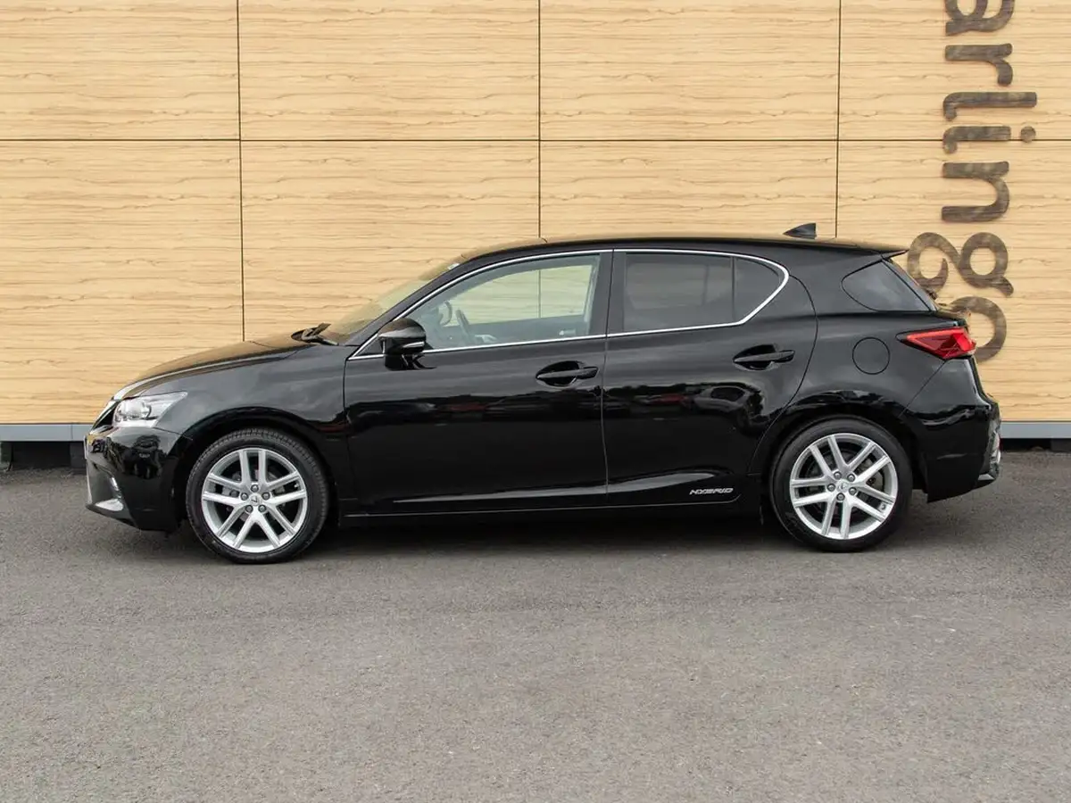 2020-lexus-ct-200h-18-ct-big-12