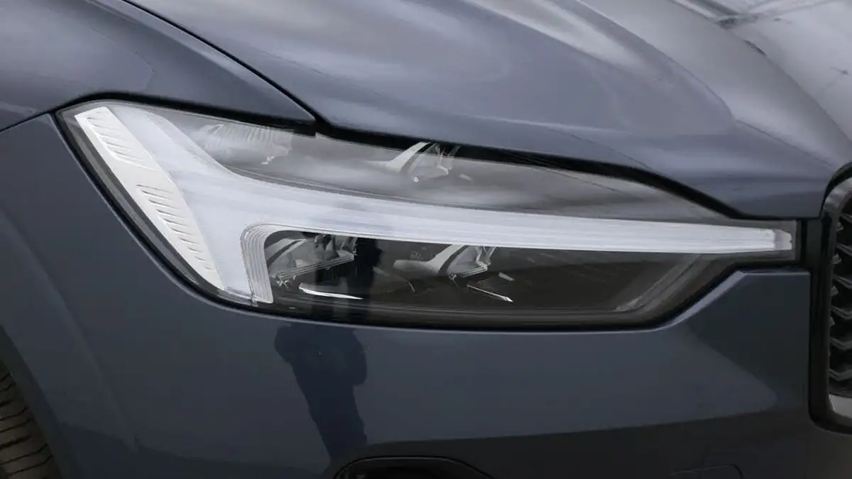 2024-volvo-xc60-20-b5-plus-big-18