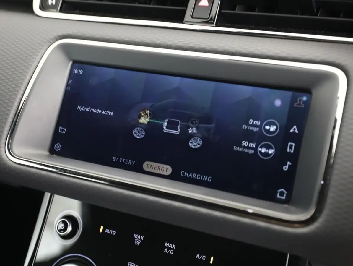 2022-land-rover-range-rover-evoque-15-p300e-r-dynamic-s-big-42