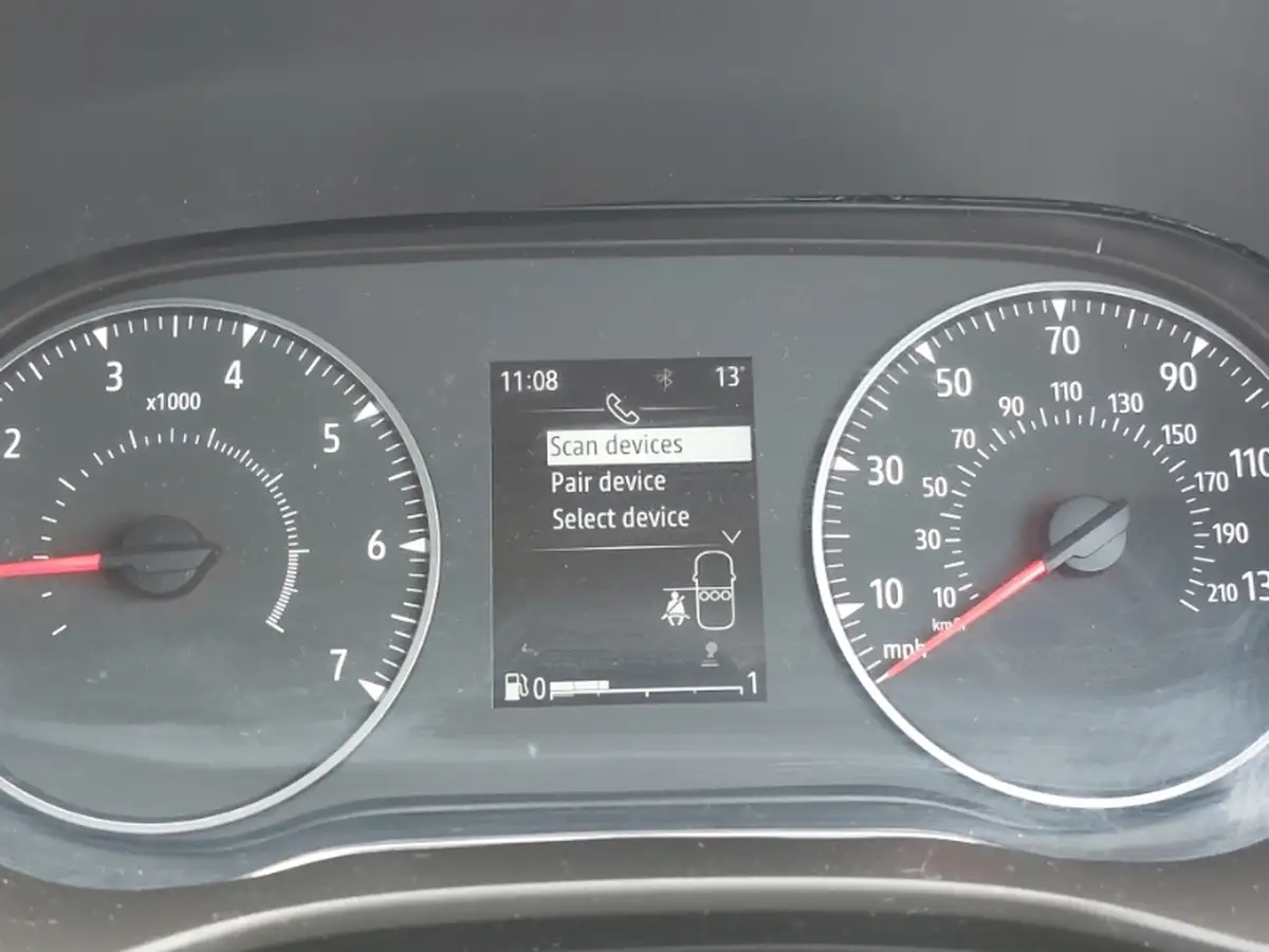 2024-dacia-sandero-10-tce-essential-90bhp-big-12