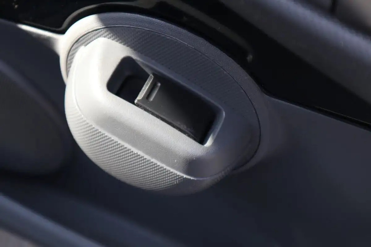 2011-toyota-aygo-10-aygo-ice-3d-big-33