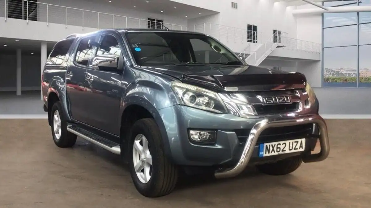 2012-isuzu-d-max-25td-yukon-big-0
