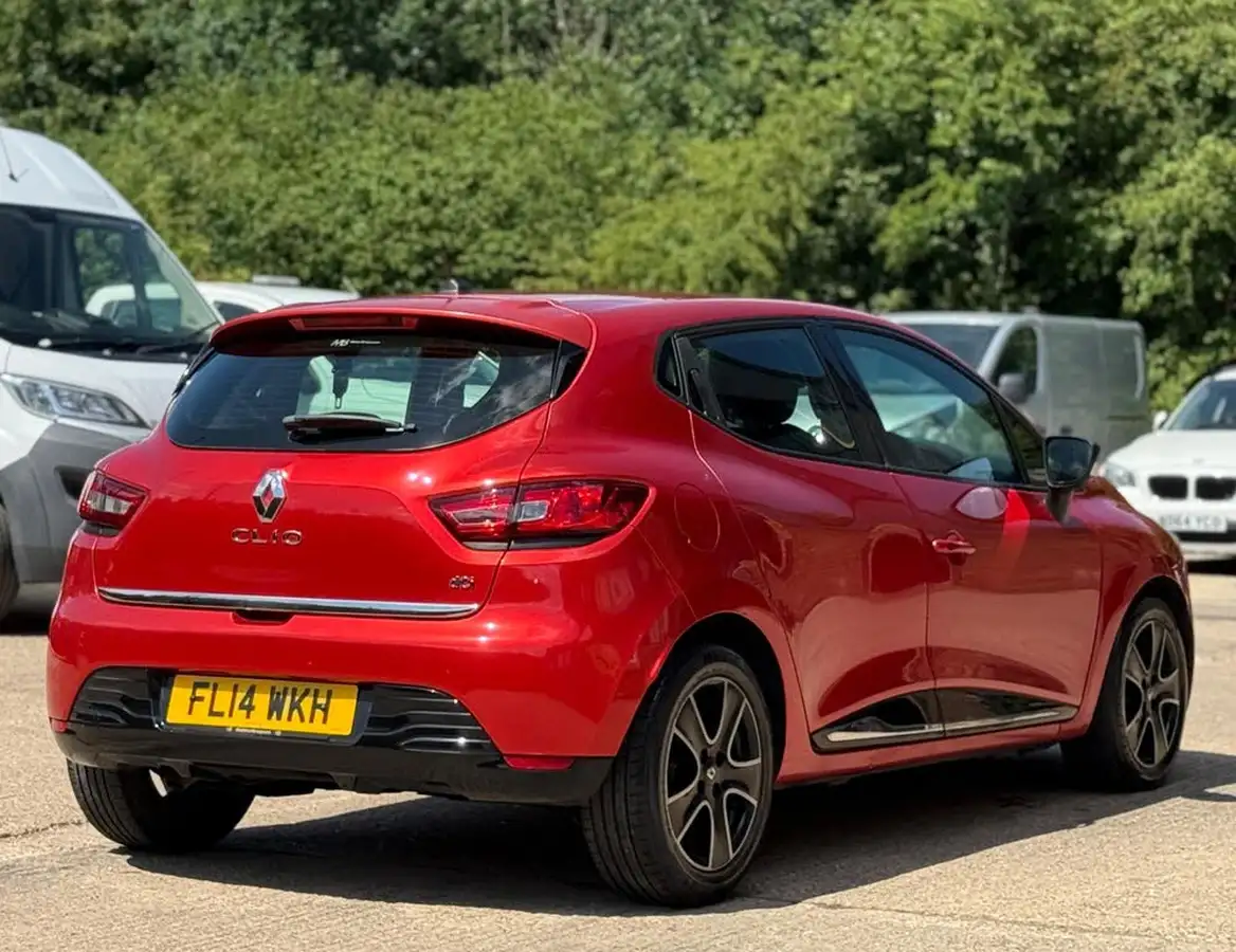 2014-renault-clio-15td-dynamique-medianavss-big-8