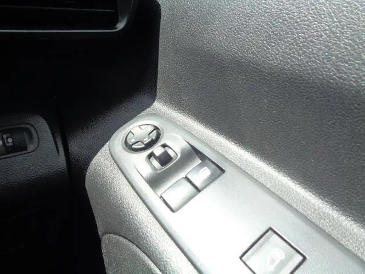 2021-peugeot-partner-15-bluehdi-1000-professional-100ps-eu6dt-panel-big-18