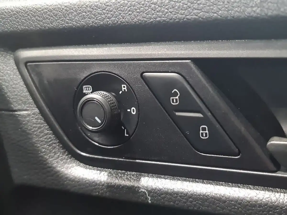 2018-volkswagen-caddy-14-tsi-c20-highline-bmt-dsg-big-32