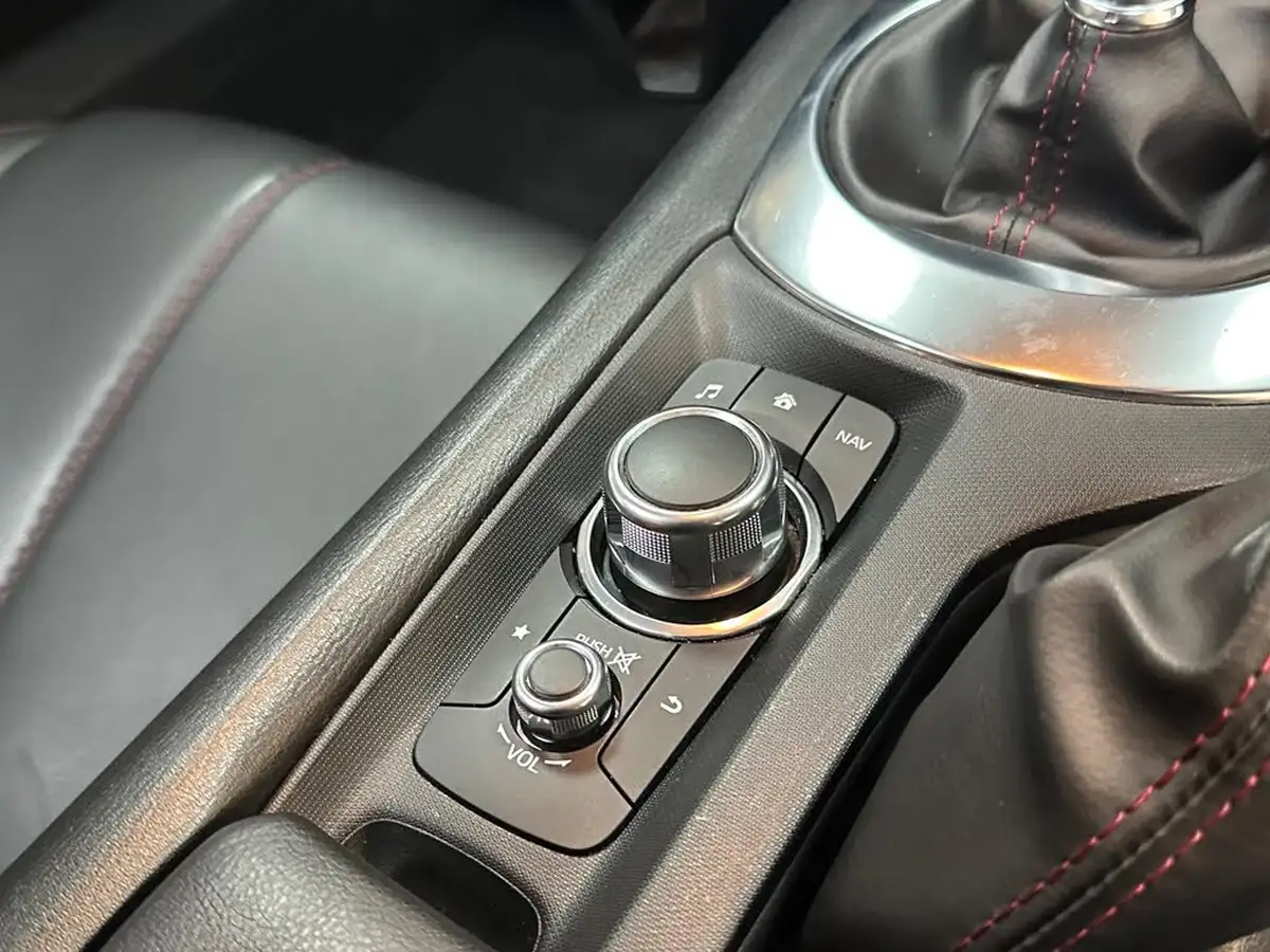 2018-mazda-mx-5-15-sport-nav-rf-big-58