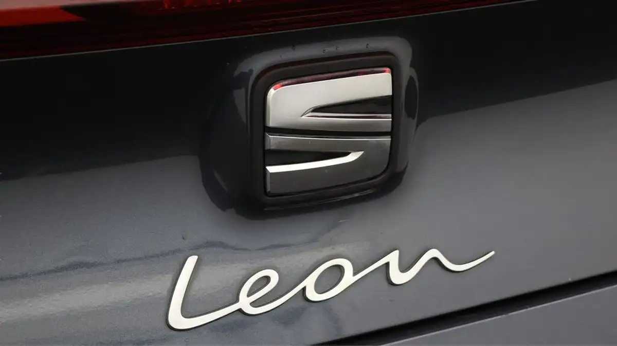 2021-seat-leon-15-tsi-evo-se-dynamic-hatchback-big-20