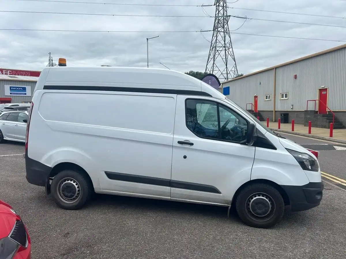 2017-ford-transit-custom-20tdci-290-l2h2-105pseu6-big-2