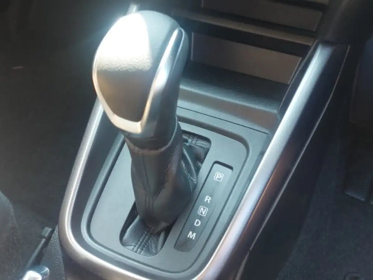 2023-suzuki-vitara-15-sz-t-big-12