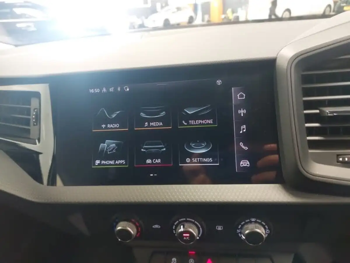 2021-audi-a1-big-16