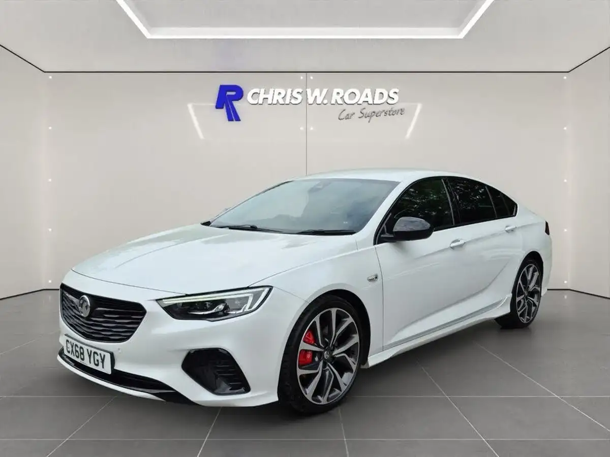 2018-vauxhall-insignia-grand-sport-20-biturbo-gsi-nav-big-6