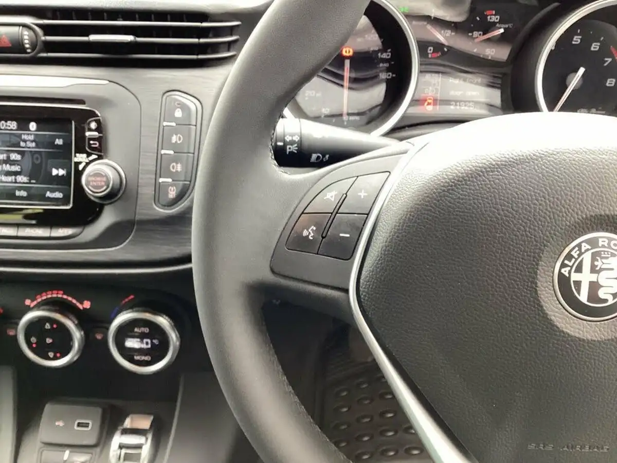 2020-alfa-romeo-giulietta-14-tb-super-big-26