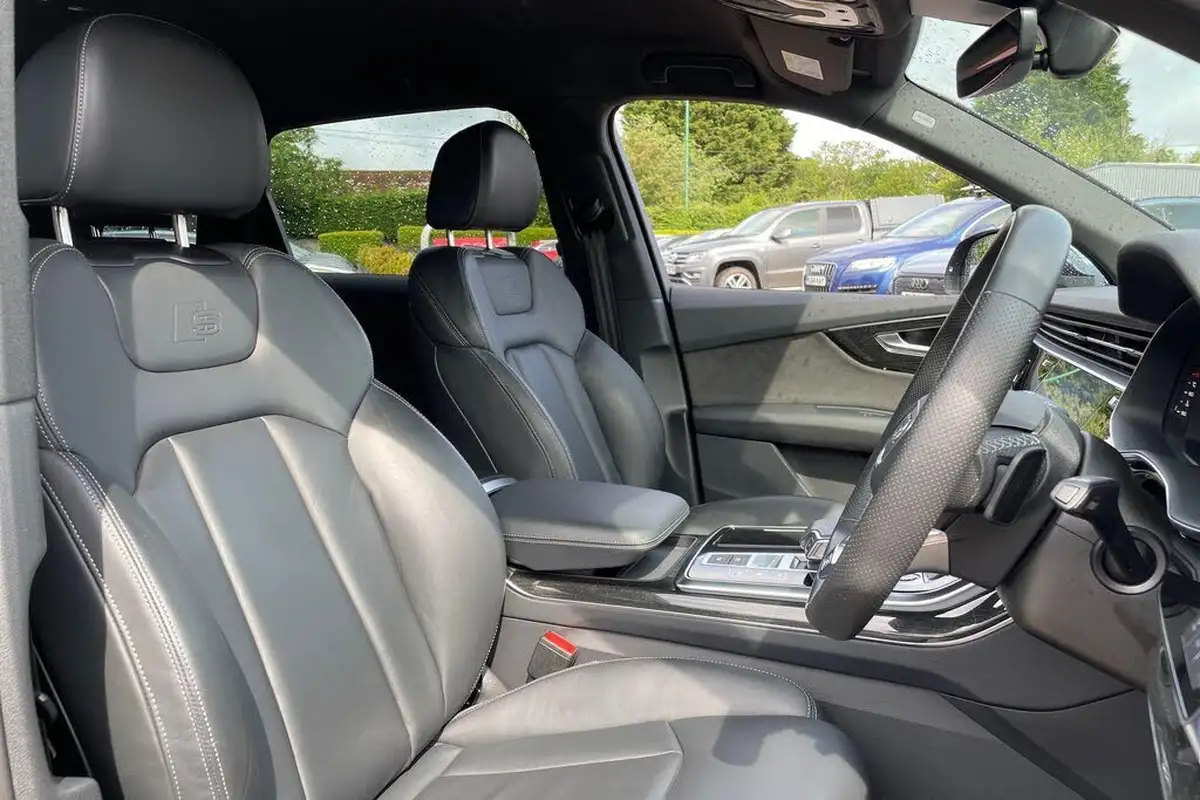 2021-audi-q7-30-50-tdi-black-edition-big-25