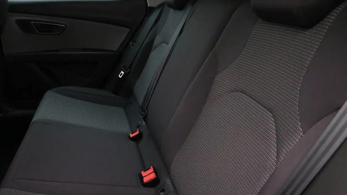 2019-seat-leon-15-tsi-evo-se-dynamic-hatchback-big-8