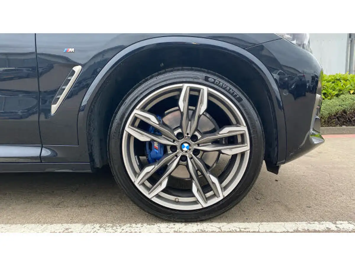 2019-bmw-x3-30td-m40d-big-13