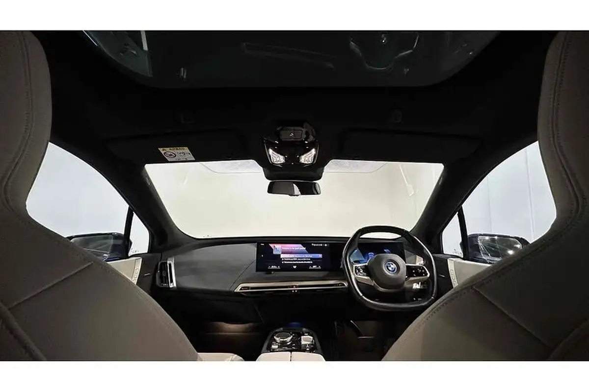 2022-bmw-ix-e-xdrive-40-m-sport-big-1