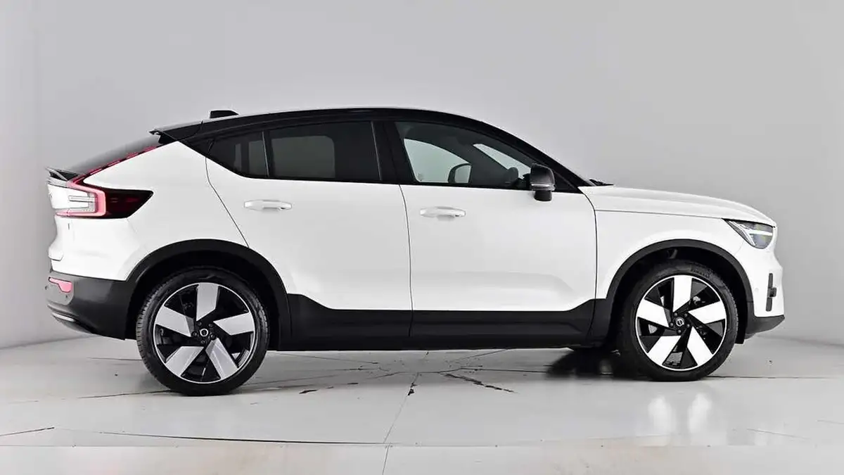 2022-volvo-c40-e-twin-recharge-pro-big-79