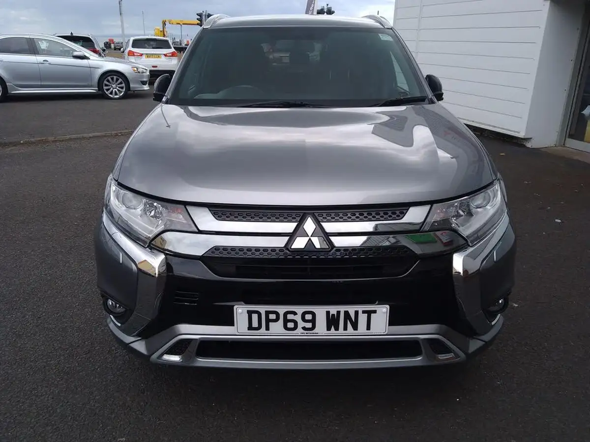 2019-mitsubishi-outlander-24-dynamic-phev-big-2