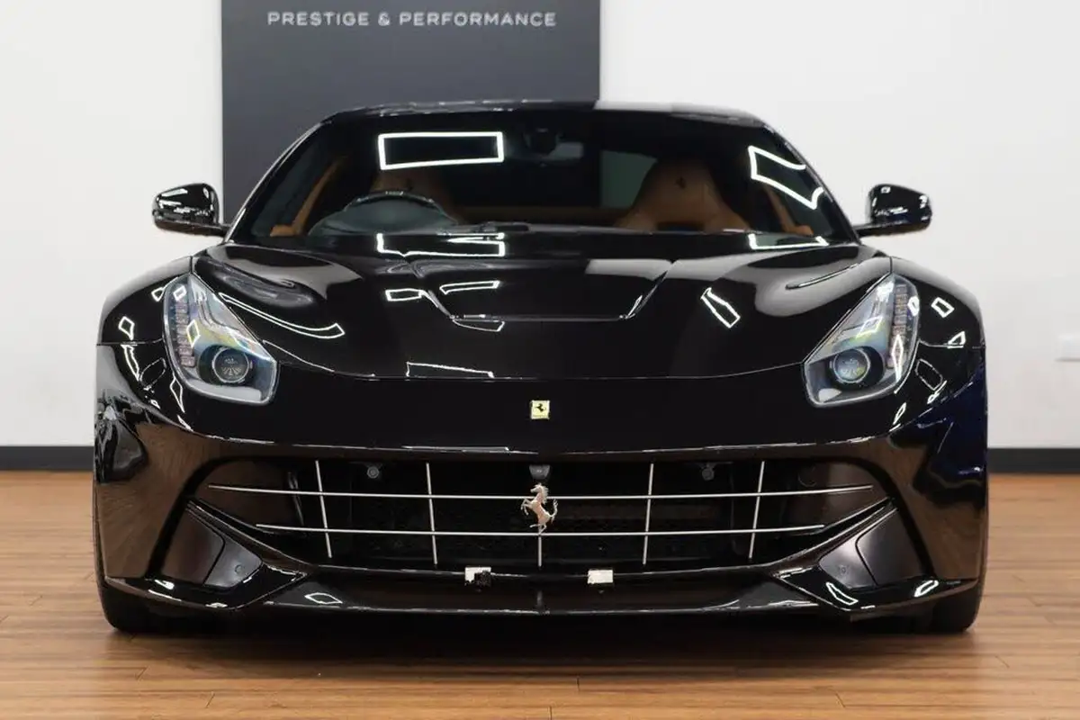 2015-ferrari-f12berlinetta-62-big-5