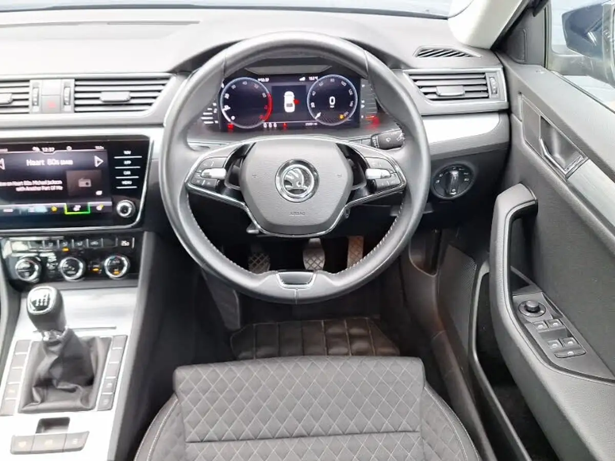 2022-skoda-superb-15-tsi-se-hatchback-big-6