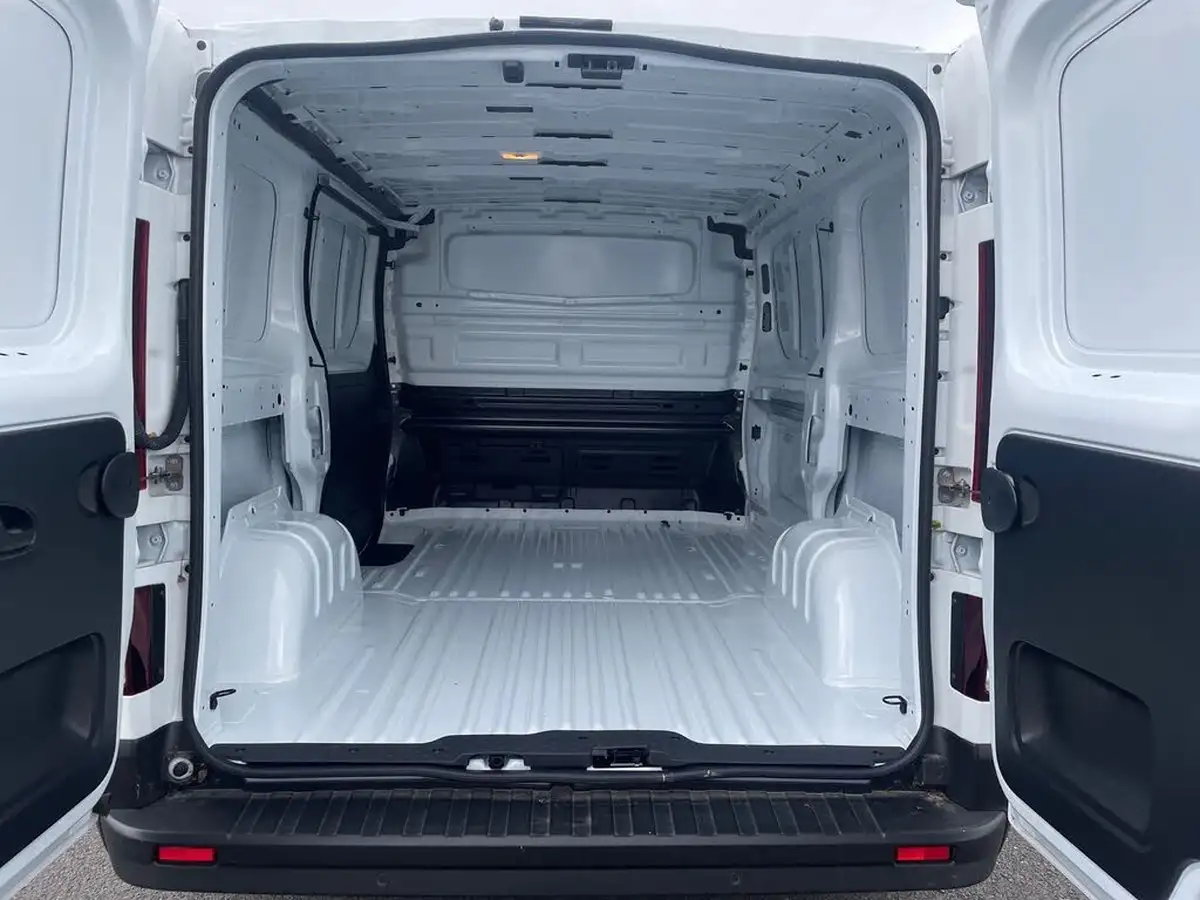 2024-renault-trafic-20dci-sl30-130-advance-big-11