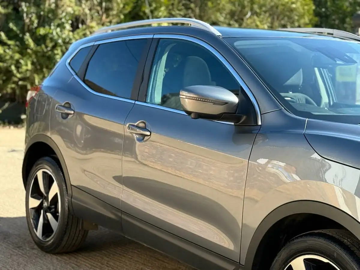 2015-nissan-qashqai-15dci-n-tec-big-19