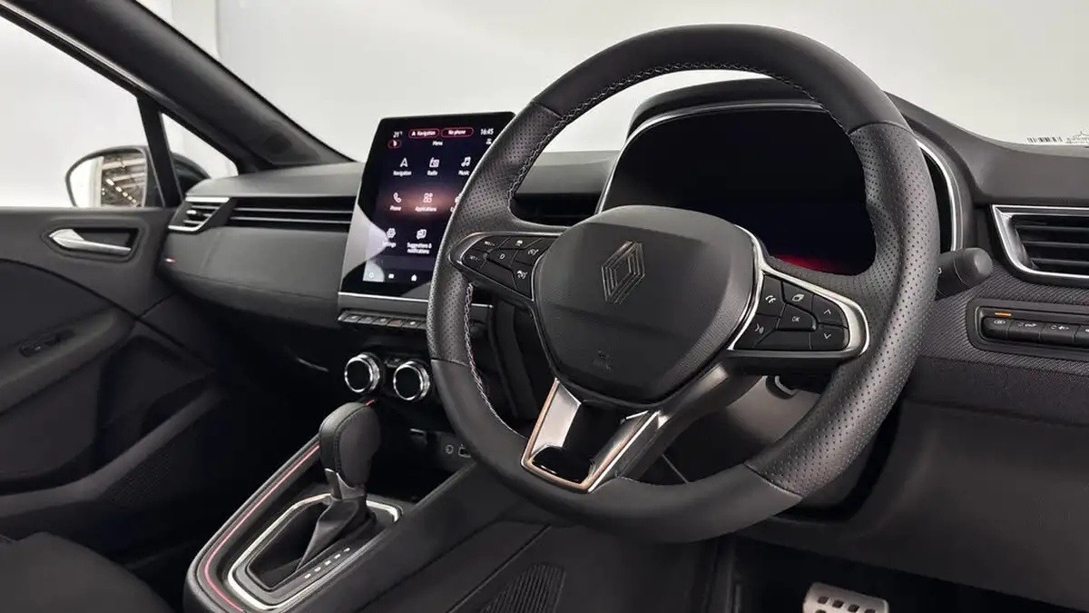 2024-renault-clio-16-esprit-alpine-big-8