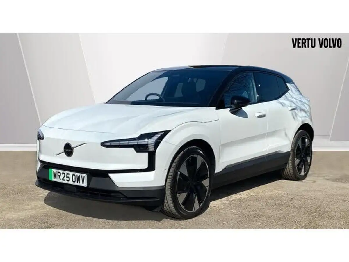 2025-volvo-ex30-e-twin-ultra-big-5