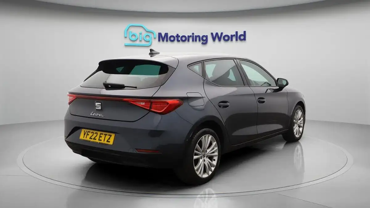 2022-seat-leon-10-tsi-evo-se-dynamic-hatchback-big-7