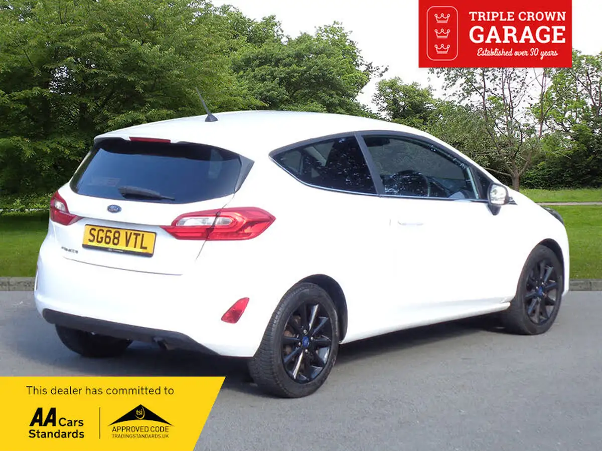 2018-ford-fiesta-10t-titanium-100ps-3d-big-2