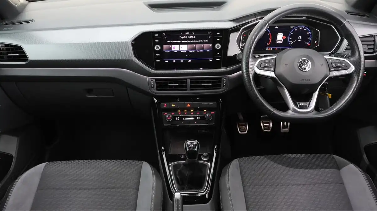2019-volkswagen-t-cross-10-tsi-r-line-big-12