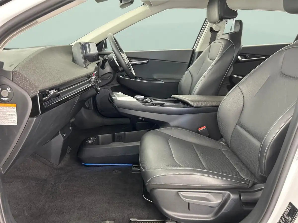 2022-kia-ev6-e-air-big-26