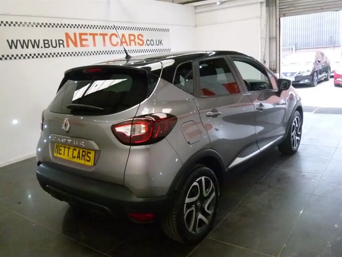 2018-renault-captur-09-tce-iconic-big-7