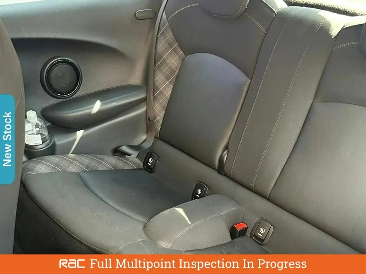 2018-mini-cooper-15-cooper-series-ii-jcw-chilinav-plusss-hatchback-3d-auto-big-5