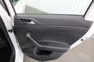 2018-volkswagen-polo-10-se-65ps-evo-small-15