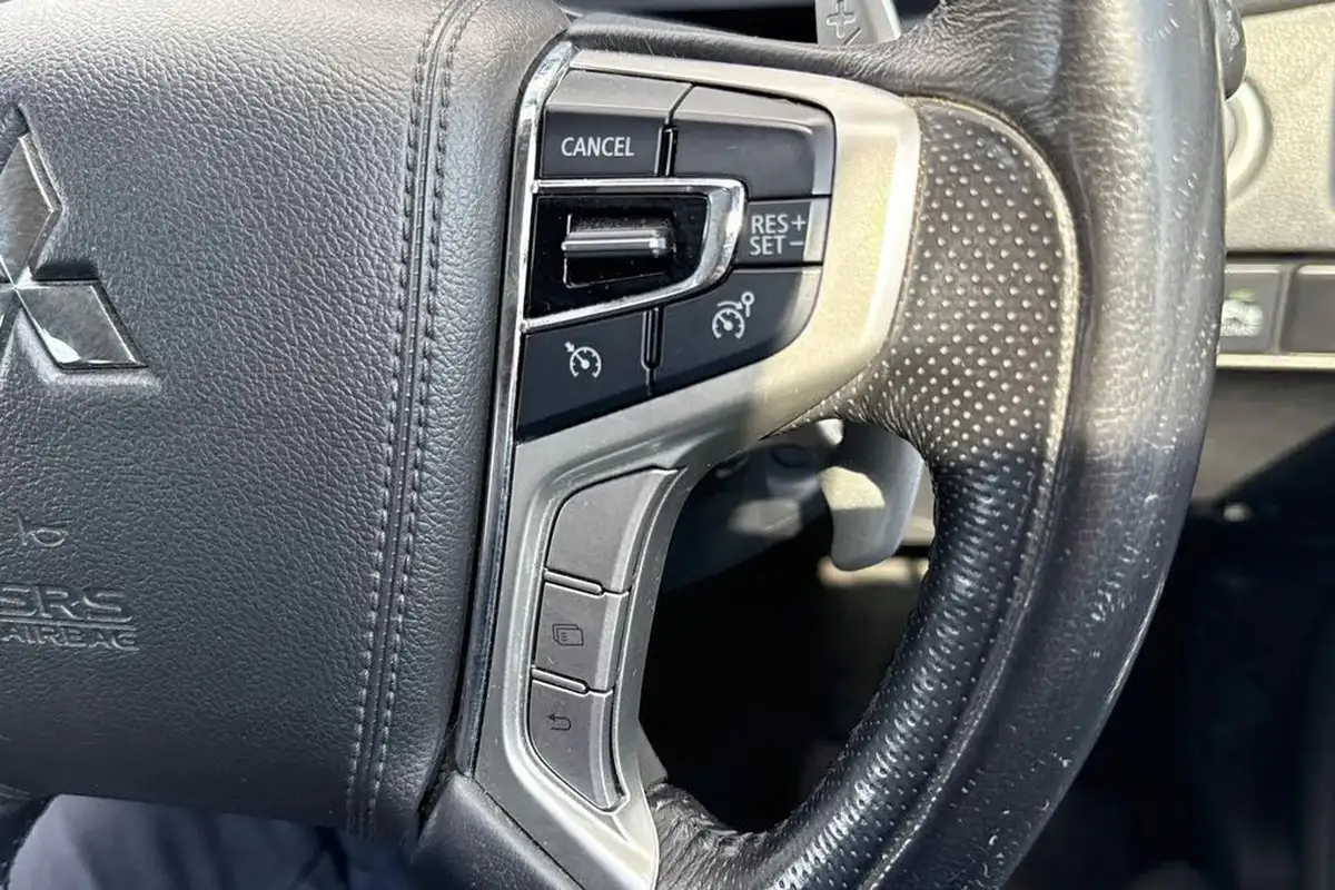 2020-mitsubishi-shogun-sport-24di-d-3-big-32