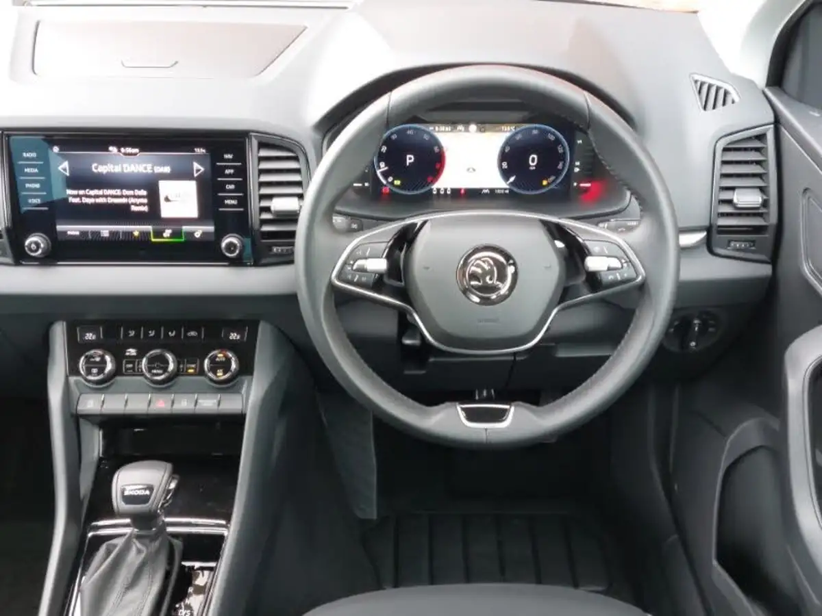 2024-skoda-karoq-15-tsi-se-drive-dsg-big-6