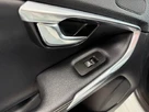 2016-volvo-v40-20-t2-r-design-small-16