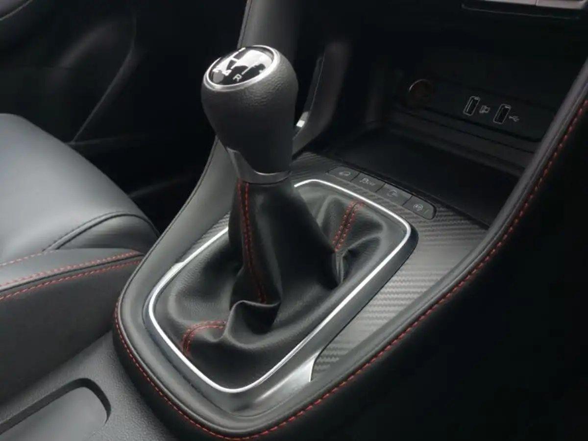 2022-mg-zs-suv-15-vti-tech-exclusive-big-13