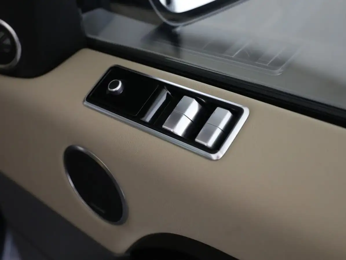 2020-land-rover-range-rover-sport-20-p400e-hse-big-50