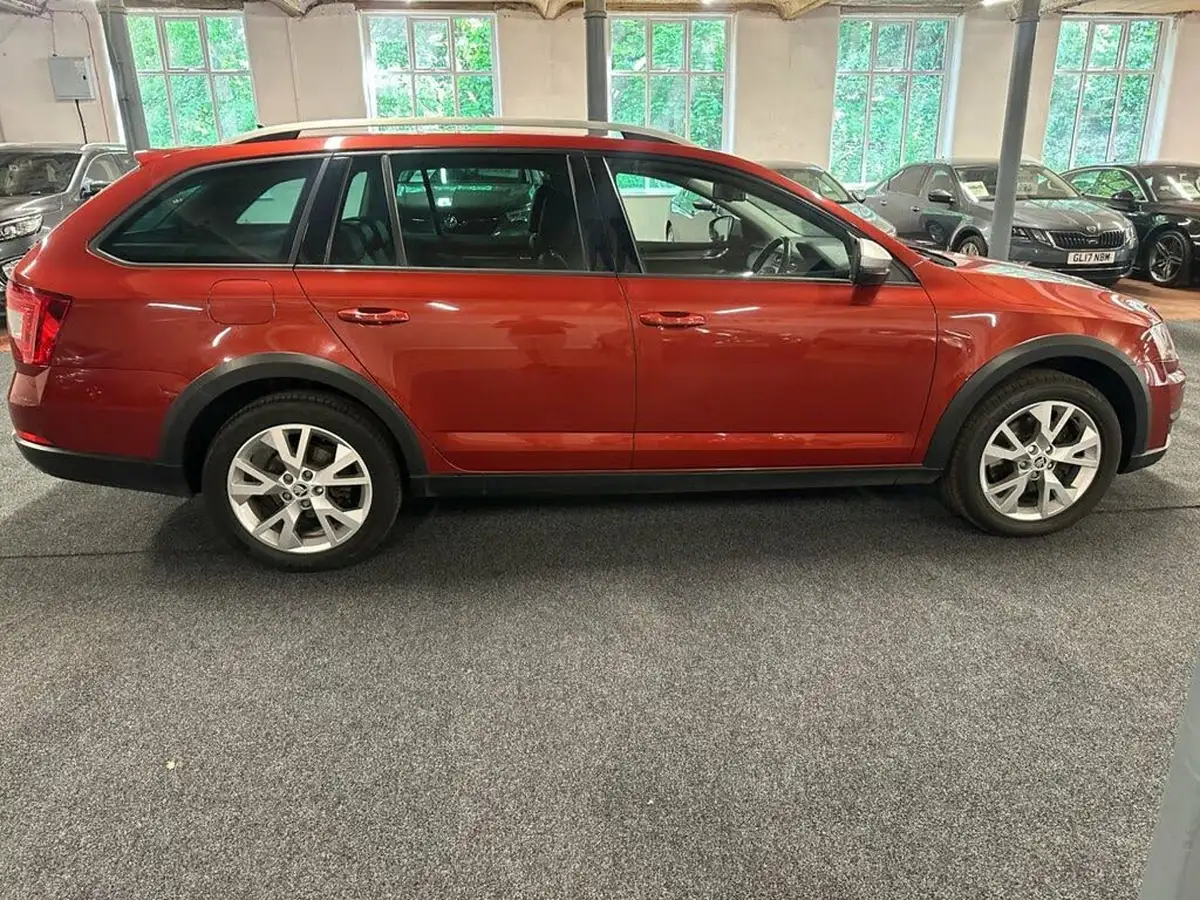 2016-skoda-octavia-20tdi-scout-184ps-dsg-big-27