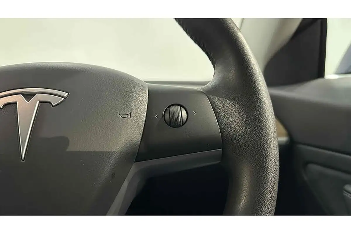 2019-tesla-model-3-e-standard-plus-big-43