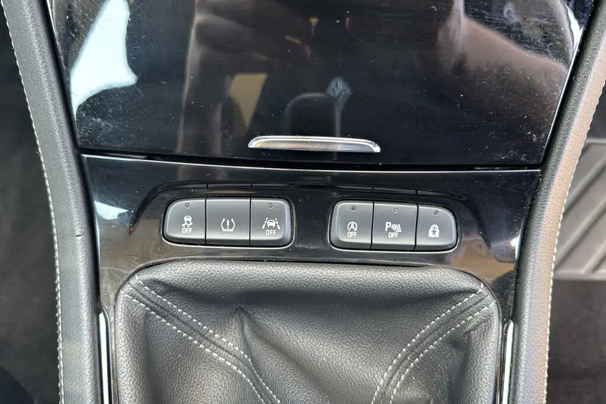 2020-vauxhall-grandland-x-12-business-edition-nav-big-29