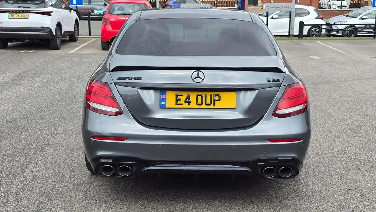 2018-mercedes-benz-e-class-30d-e350d-amg-line-premium-plusss-saloon-4d-4matic-big-4