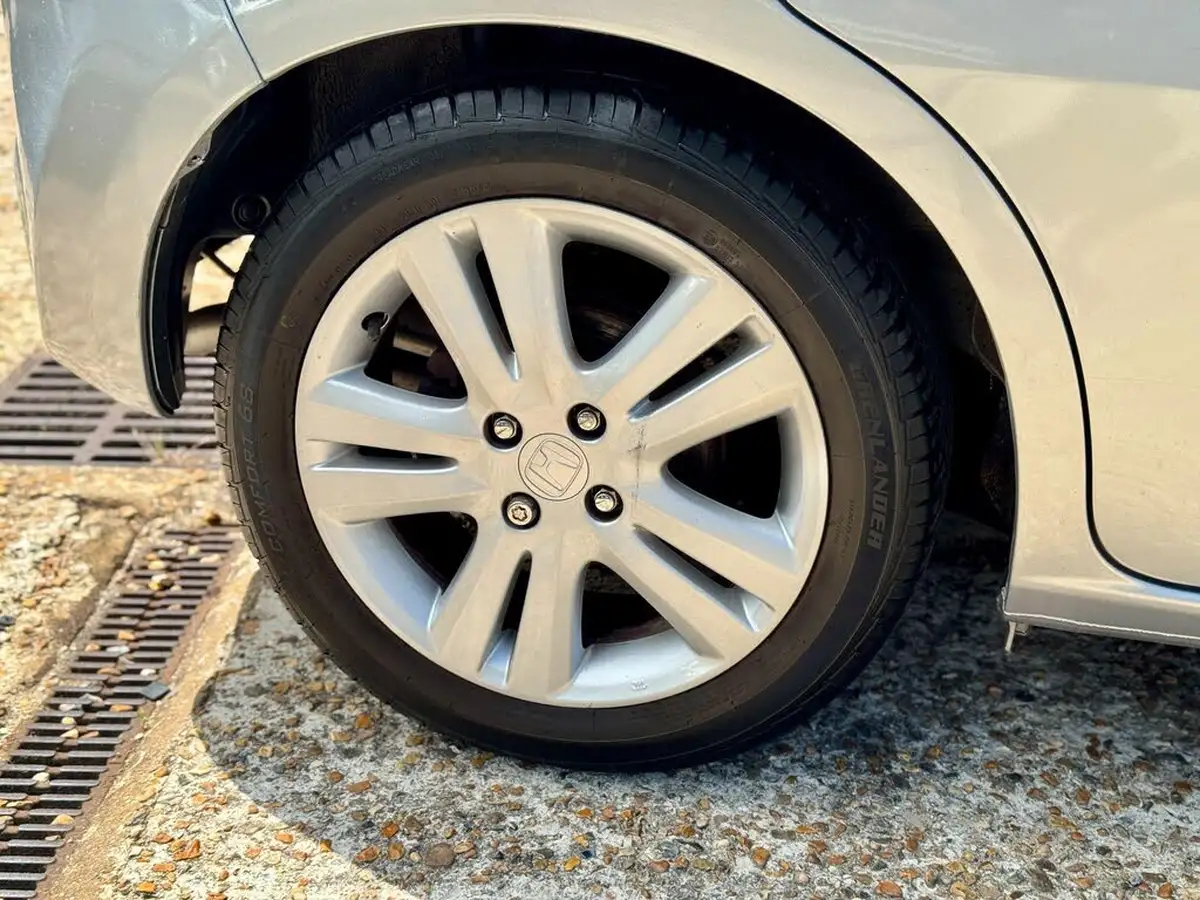 2014-honda-jazz-14-ex-big-45