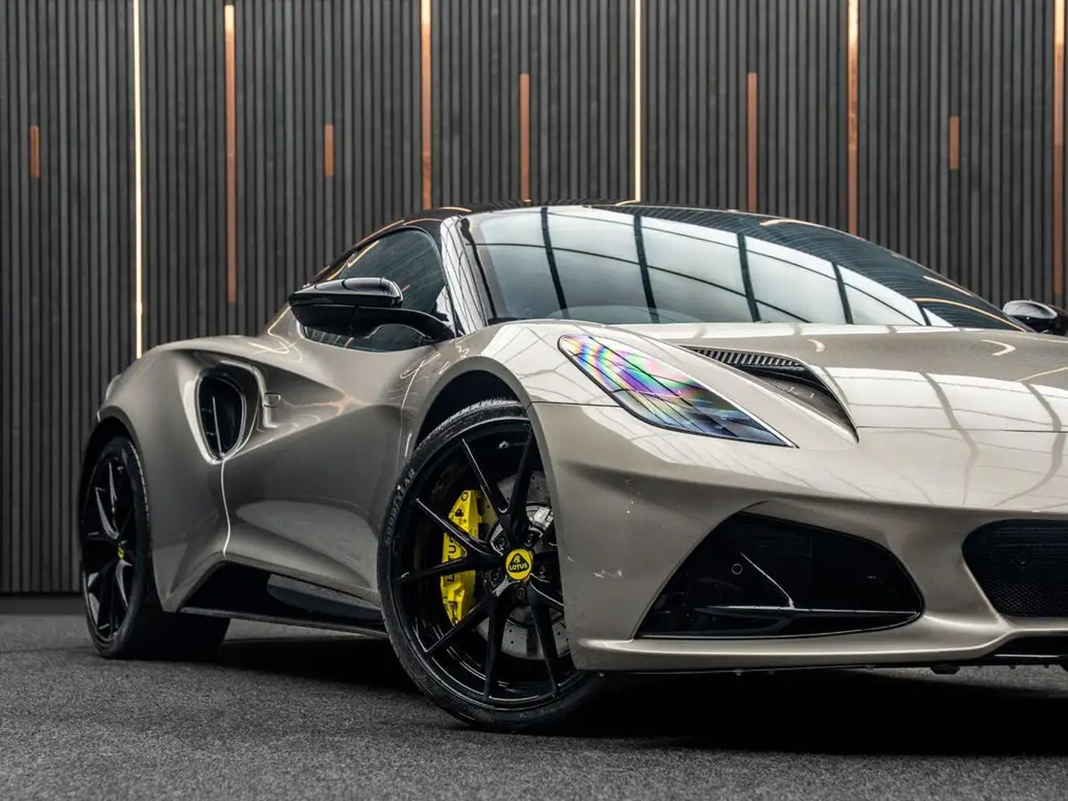 2024-lotus-emira-big-6