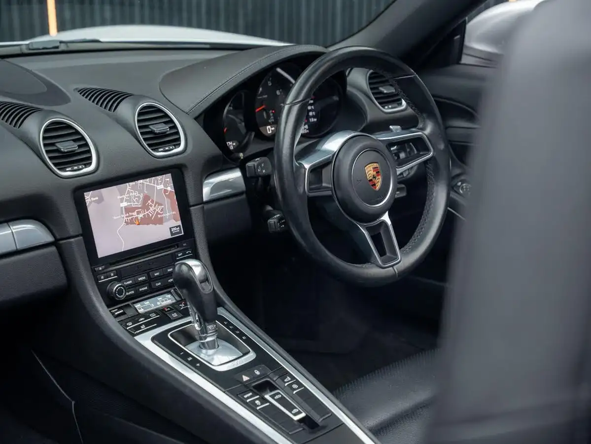 2017-porsche-boxster-718-20-boxster-pdk-big-36