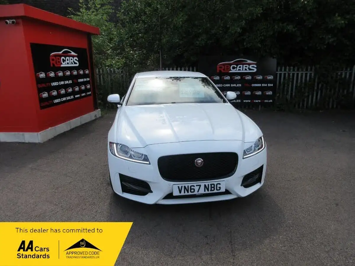 2017-jaguar-xf-20td-r-sport-163ps-saloon-4d-1999cc-big-0