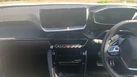 2024-peugeot-2008-suv-12-puretech-gt-136ps-hybrid-e-dsc6-small-9