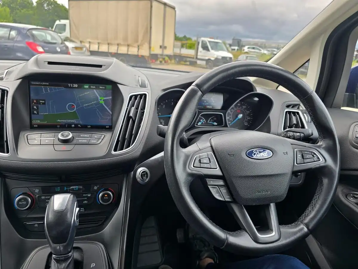 2016-ford-c-max-15tdci-titanium-powershift-big-23